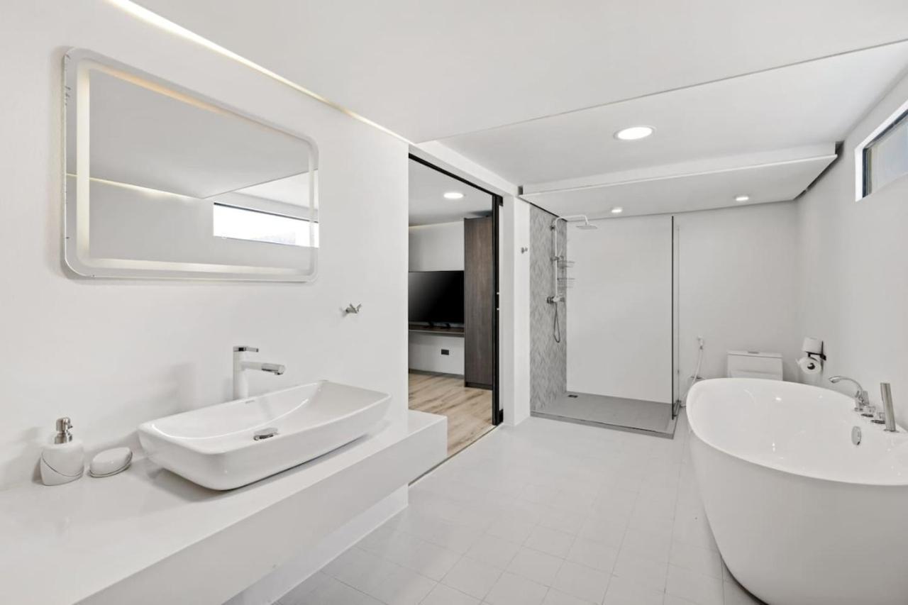 Beach Walk Condo 3Br In Replay Residence Bang Rak Beach  Eksteriør billede